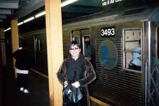 Marilen Vivanco en el Subway de NY